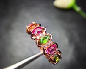 买玉石珠宝首饰，牢记五要点，慧眼识真不吃亏